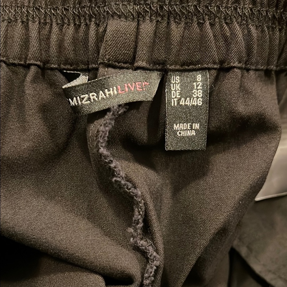 Isaac Mizrahi Black Capris with Elastic Waistband